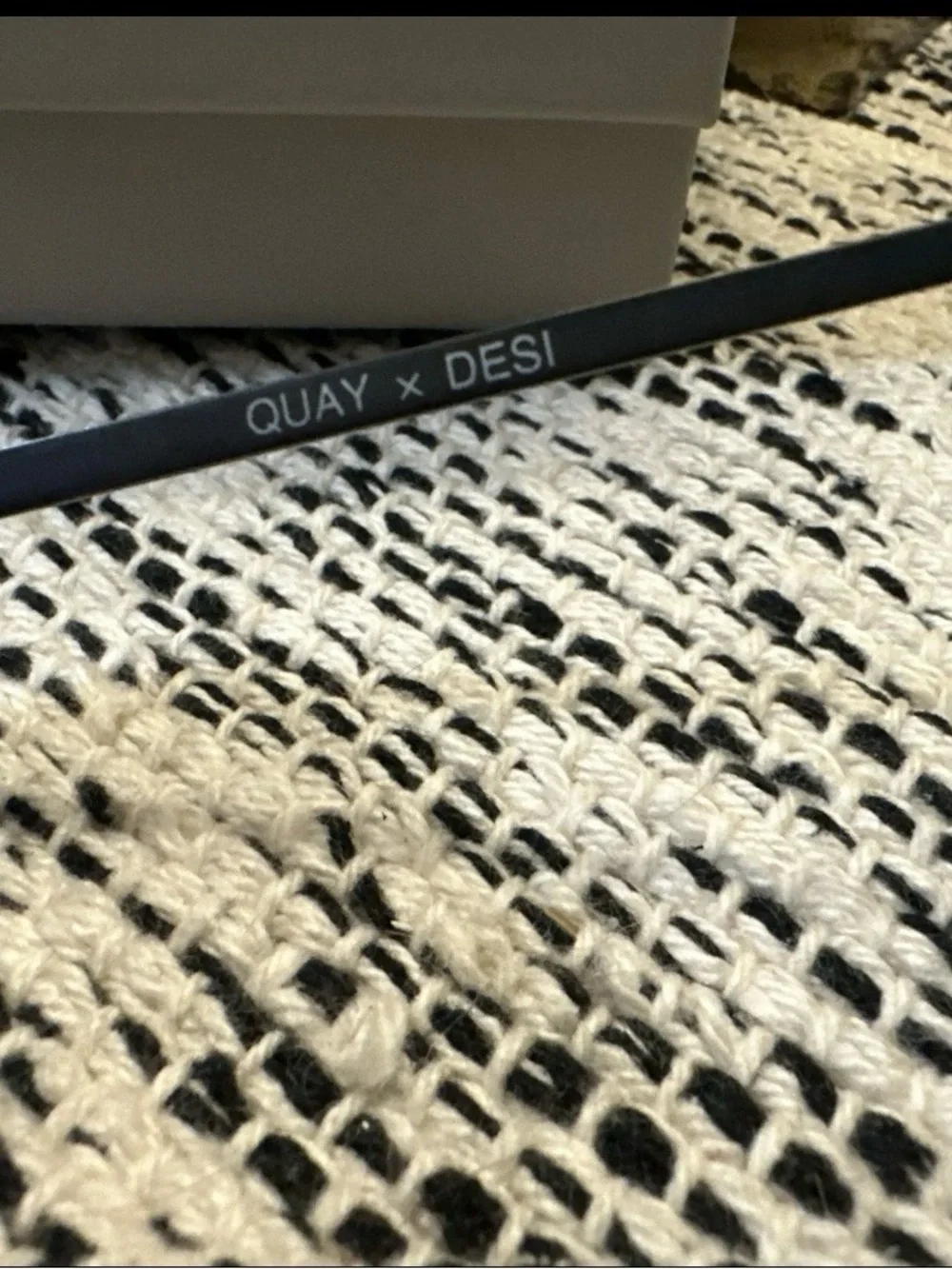 DEZI Aviator Sunglasses - Rose Mirrored Lenses